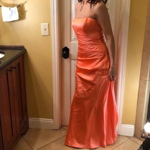 David's Bridal NWT strapless dress Size 2 and 6